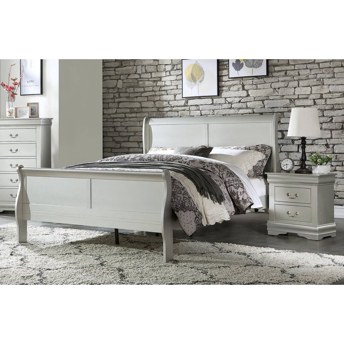 Acme Louis Philippe Queen Bed White