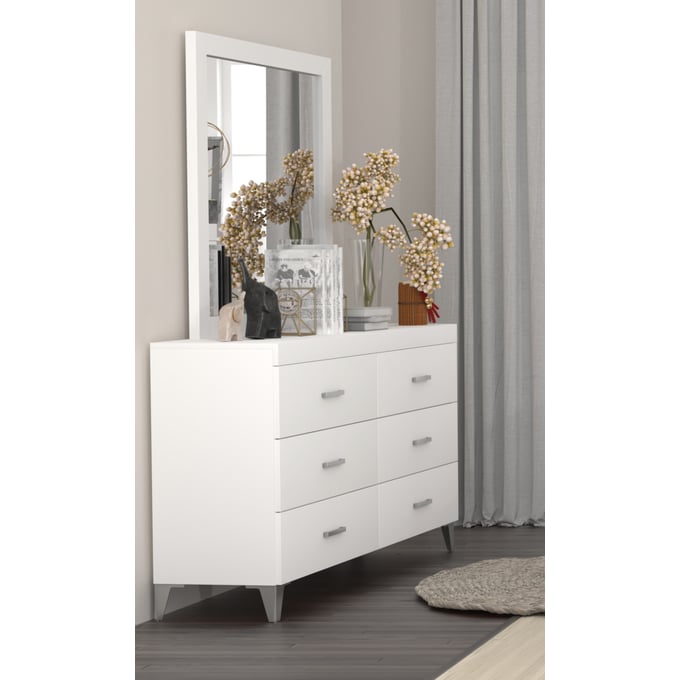 Acme Furniture Casilda White Dresser and Mirror ACM-BD00647-DRMR