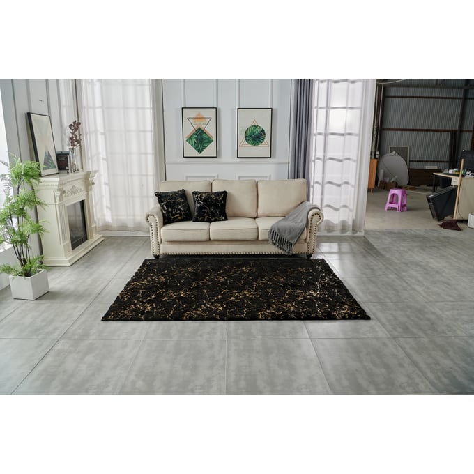 Chinchilla 5 x 7 Faux Fur Black Area Rug