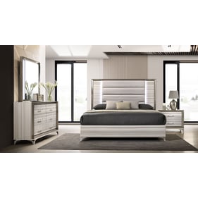 Global Furniture Zambrano White 4pc Bedroom Set with King Bed