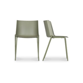 2 Moes Home Silla Green Outdoor Dining Chairs