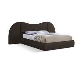 Meridian Furniture Everest Brown Boucle Fabric Queen Platform Bed