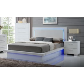 New Classic Furniture Sapphire White 4pc Bedroom Set With King Bed