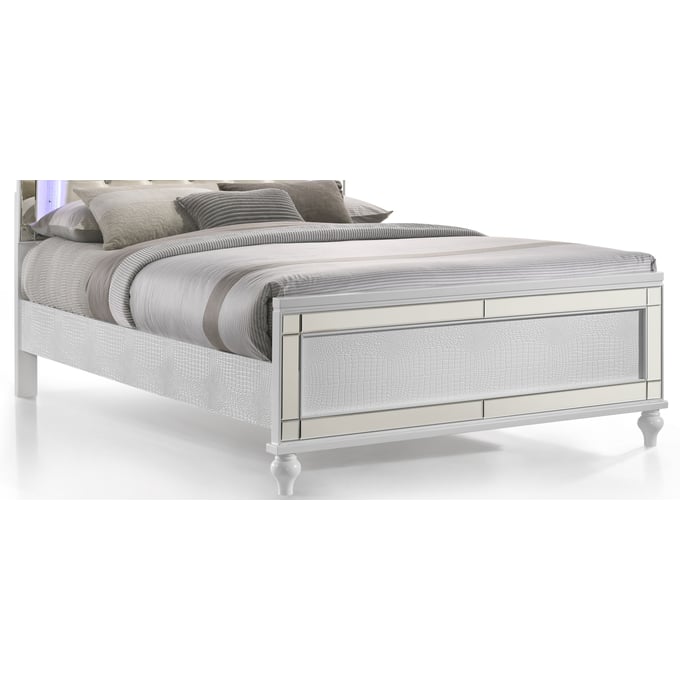 New Classic Furniture Valentino White Full Footboard and Slats NCF-BA9698W-420