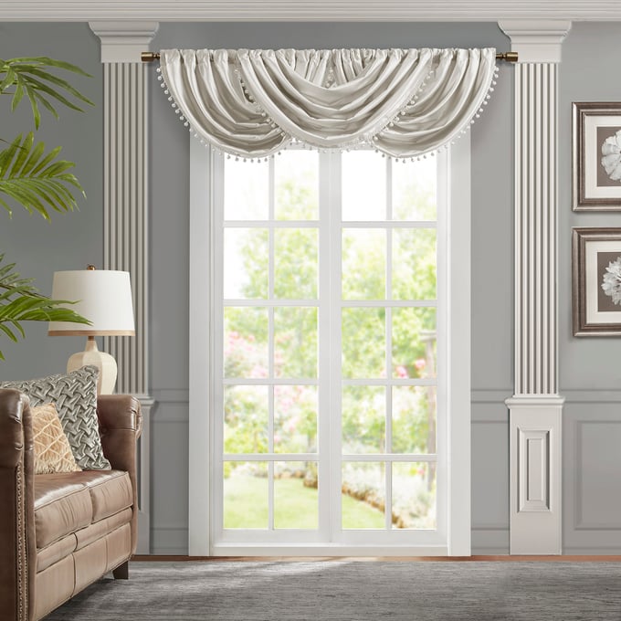 Olliix Croscill Classics Avignon White Single Waterfall Valance - 46 x 38 OLIX-CCL40-0043