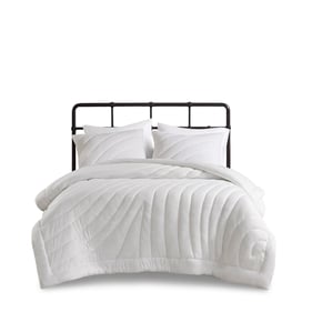 Olliix Urban Habitat Juniper White King Cal King Comforter Set