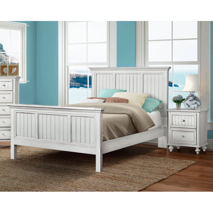 Sea Winds Monaco White 2pc Bedroom Set with Queen Bed SEWN-B818QBED-BLANC-BR-S1