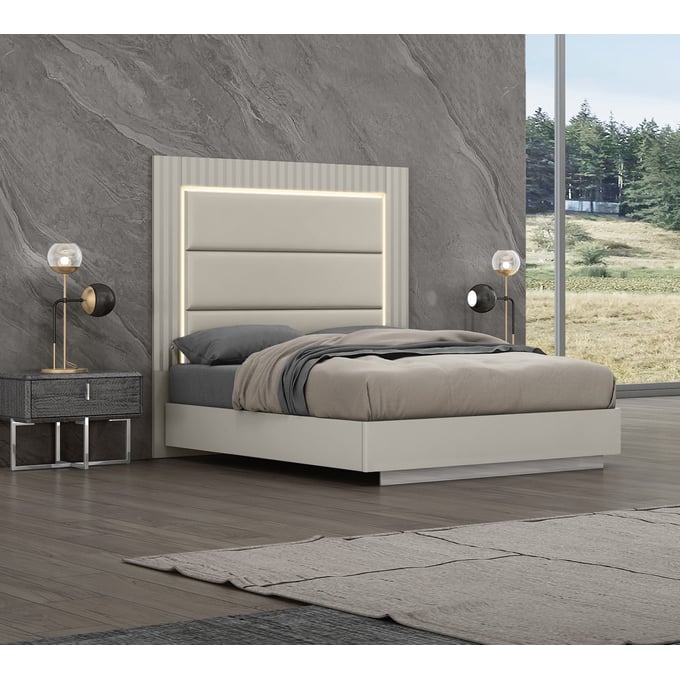 Whiteline Chloe Grey 2pc Bedroom Set With Queen Bed WTL-BQ1888-GRY-BR-S1